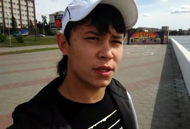В Омске 16-летний подросток спас тонущего мужчину с двумя детьми В Омске 16-летний подросток спас тонущего мужчину с двумя детьми
