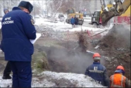 Центр Липецка остался без воды из-за лопнувшей трубы Центр Липецка остался без воды из-за лопнувшей трубы