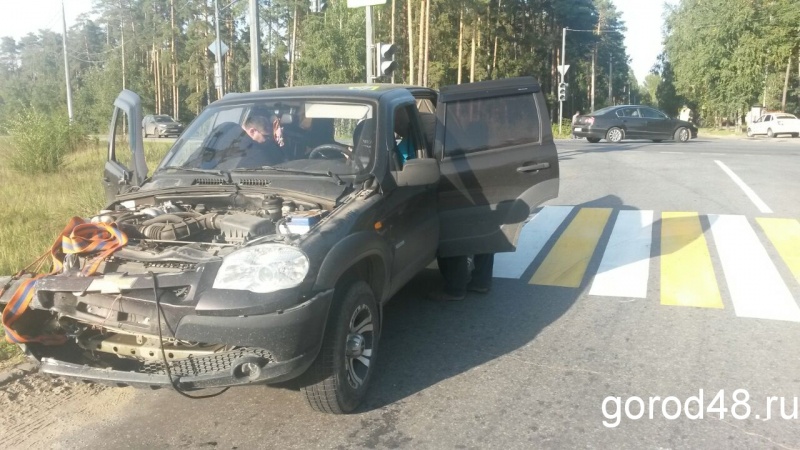 На трассе Липецк-Усмань тройное столкновение На трассе Липецк-Усмань тройное столкновение