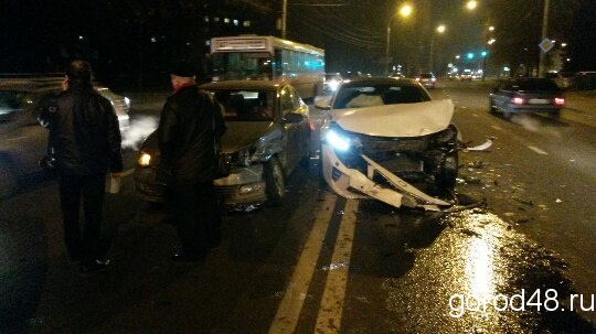 В Липецке в ДТП пострадал водитель В Липецке в ДТП пострадал водитель
