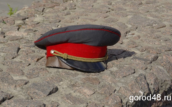 На полицейского совершено нападение во время поисков украденного мопеда На полицейского совершено нападение во время поисков украденного мопеда