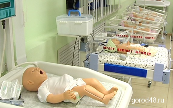 Липецкие врачи будут учиться принимать роды на специальных манекенах Липецкие врачи будут учиться принимать роды на специальных манекенах
