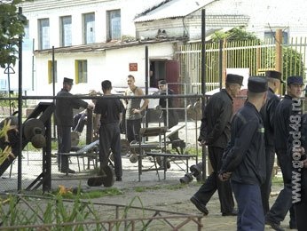 Из колоний региона выйдут по амнистии двое осужденных Из колоний региона выйдут по амнистии двое осужденных