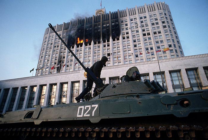 Липецкий губернатор вспомнил октябрь 1993-го Липецкий губернатор вспомнил октябрь 1993-го