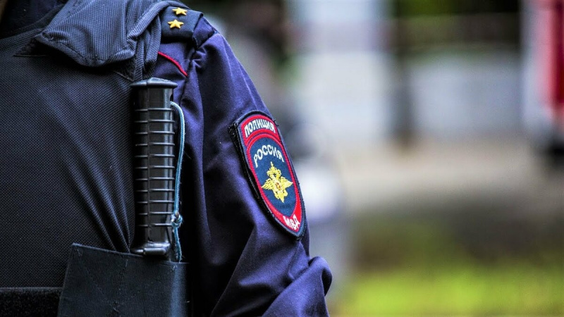 В Чебоксарах женщины покусали задержавших их полицейских В Чебоксарах женщины покусали задержавших их полицейских