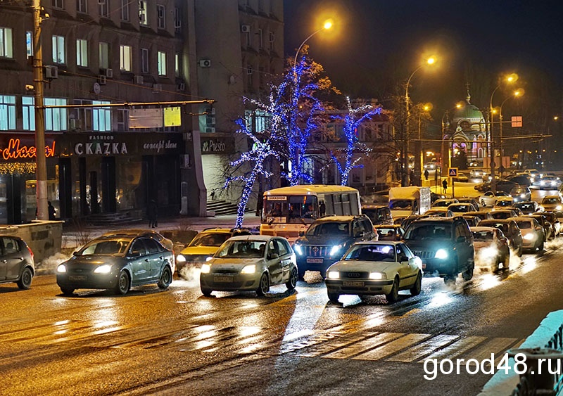 В Крещенскую ночь к Нижнему парку пустят автобусы от новых микрорайонов В Крещенскую ночь к Нижнему парку пустят автобусы от новых микрорайонов