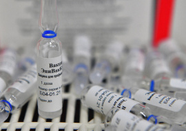 Минздрав временно приостановил закупки и поставки вакцины от коронавируса «ЭпиВакКорона»