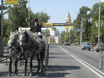 Завтра на улице Ленина возобновится автомобильное движение Завтра на улице Ленина возобновится автомобильное движение