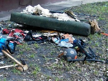 Пенсионер умер возле горящей кровати Пенсионер умер возле горящей кровати