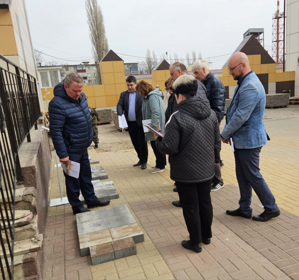 На Арбате в Грязях начался масштабный ремонт | 03.04.2024 | Липецк -  БезФормата