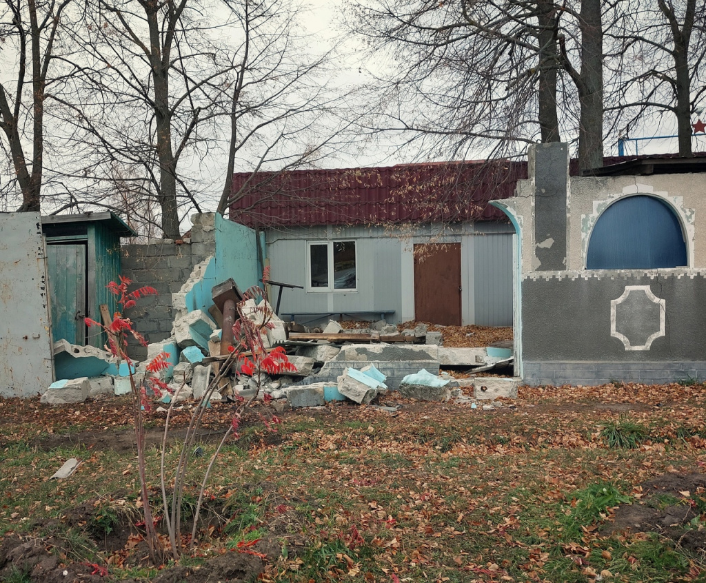 Село новое дубовое липецкая область. Кладбище Хлевное. Проклятый камень в новом Дубовом.