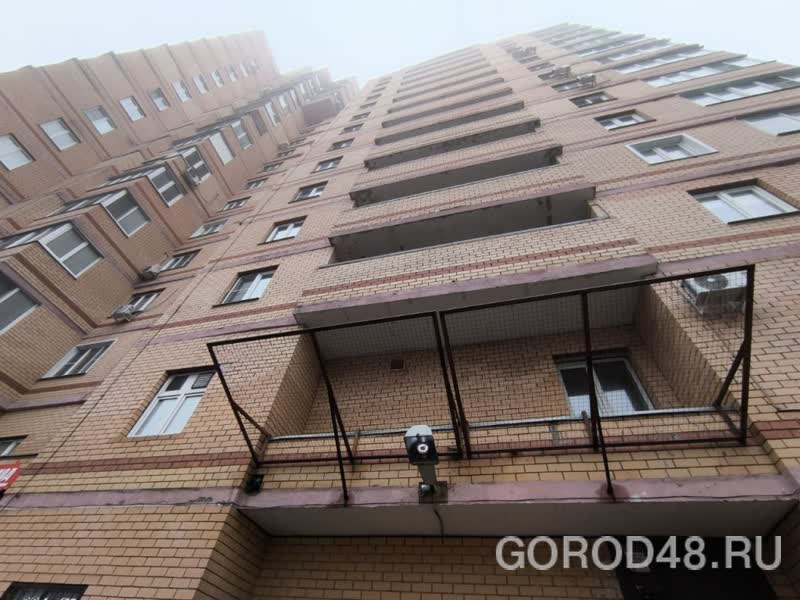 zr45k1sh02q1ekm5xs3yzecm1wmajt8c.jpg+2025-08-19-12.11.05+niz.jpg