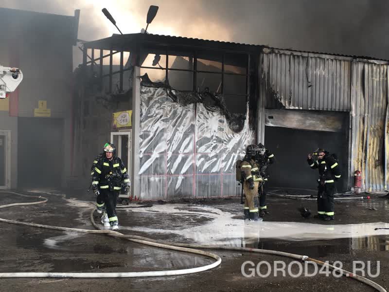 База отделка. База отделка Липецк пожар. Пожар в Подгорном Липецк. База отделка Липецк. База отделка, село Подгорное.