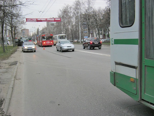 Автобус сбил ребенка. Списанные Липецкие автобусы. В Жигулевске сбил автобус.