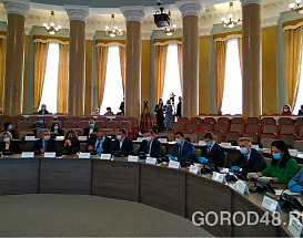 Депутатам областного Совета торжественно вручили удостоверения