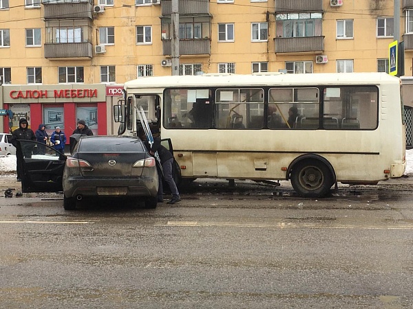 Автобус 378 остановками. Маршрут 378 Курган. Маршрут 378 автобуса Курган остановки. Автобус 378 Липецк.